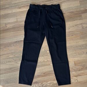 Lululemon Cropped Pants - Women’s